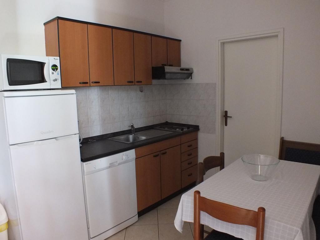 Aqua Family Apartments Karigador Pokój zdjęcie