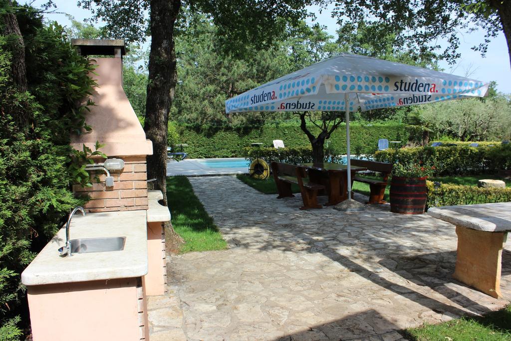 Aqua Family Apartments Karigador Zewnętrze zdjęcie