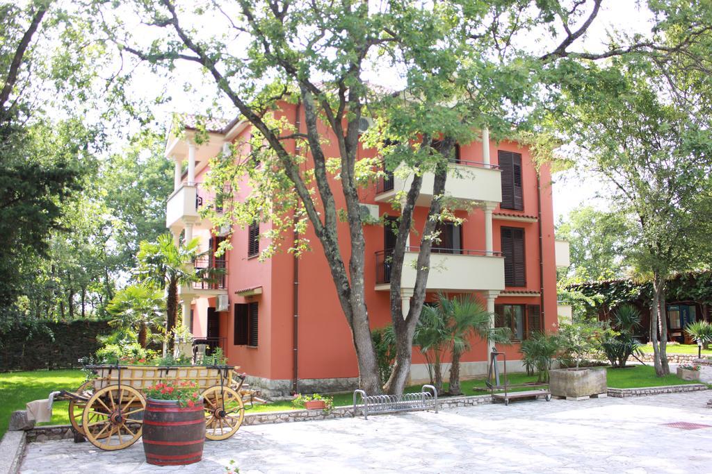 Aqua Family Apartments Karigador Zewnętrze zdjęcie