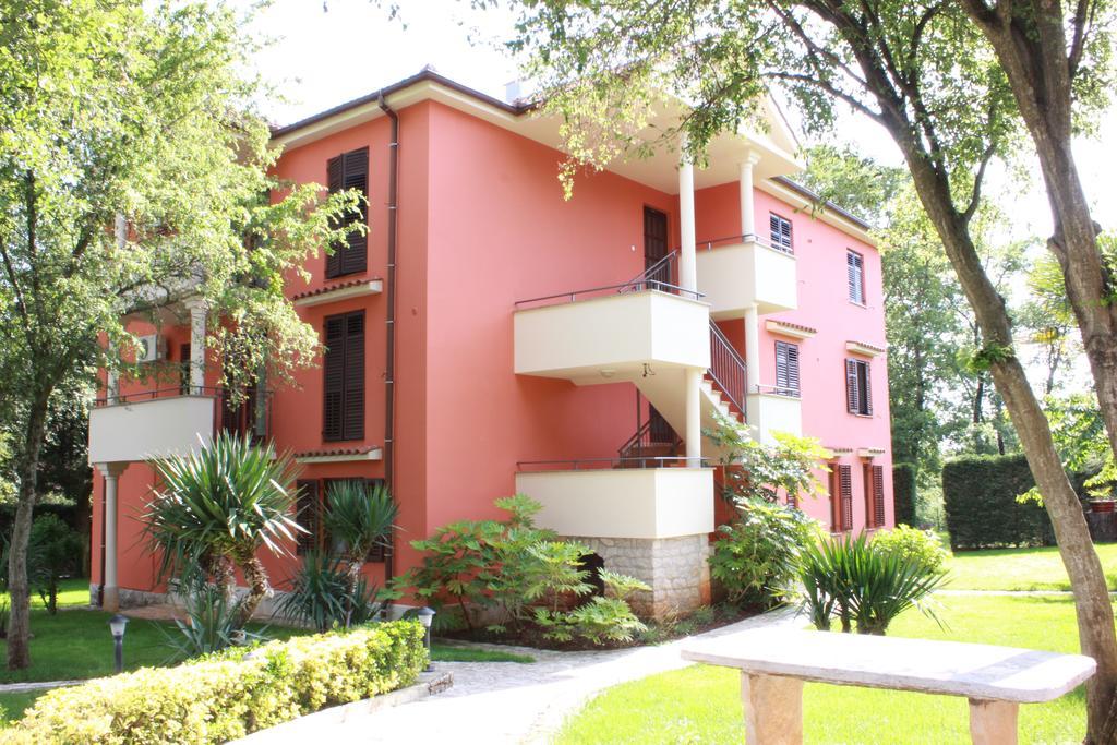 Aqua Family Apartments Karigador Zewnętrze zdjęcie